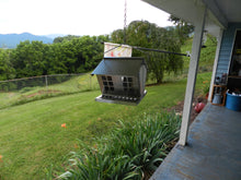 Attractive Wild Bird Feeder